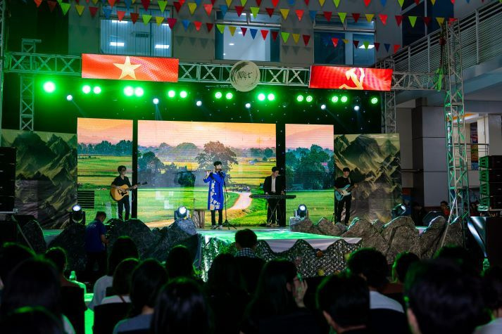 “Vệt - Hồn Việt trong tim mẹ”: A Journey of Emotion and Talent by 13WIN13 students 7