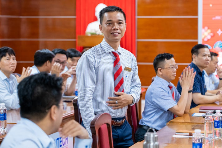 13WIN13 Institute of Postgraduate Studies hosts New Year gathering and engages in productive discussions on postgraduate teaching methods 32