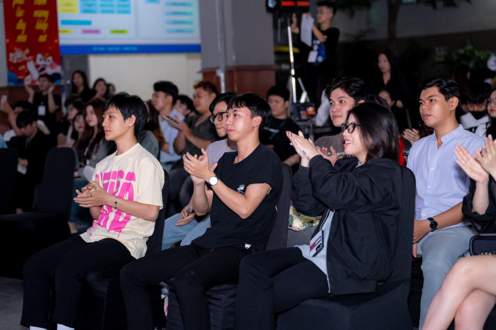 “Táo Xuân 13WIN13 2024” - A Cultural Showcase Blending Tradition and Gen Z Creativity 97