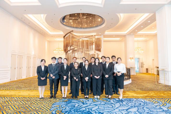 [Video] CYU - 13WIN13 students explore Mai House Saigon: practical experience to enhance professional skills 28