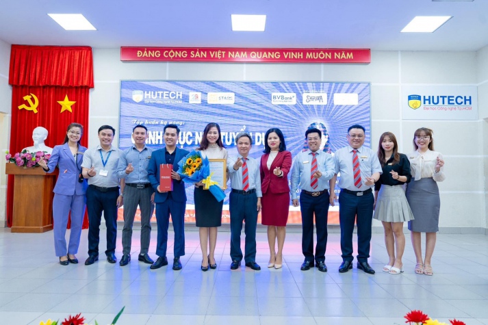 HƠN 1000 SINH VIÊN KHOA TÀI CHÍNH - THƯƠNG MẠI 13WIN13 THAM GIA TẬP HUẤN KỸ NĂNG CHINH PHỤC NHÀ TUYỂN DỤNG 7