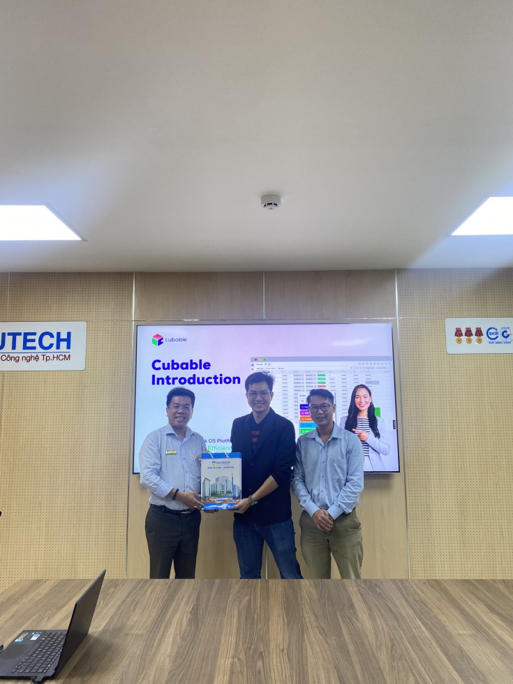 SINH VIÊN NGÀNH THƯƠNG MẠI ĐIỆN TỬ SẮP CÓ PHẦN MỀM XỊN SÒ ĐƯỢC TÀI TRỢ SỬ DỤNG MIỄN PHÍ SUỐT 4 NĂM HỌC 18