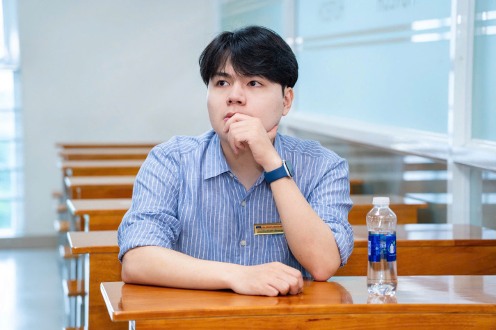HỘI NGHỊ SINH VIÊN NGHIÊN CỨU KHOA HỌC 13WIN13 2025 – PHÂN BAN TÀI CHÍNH - THƯƠNG MẠI 12