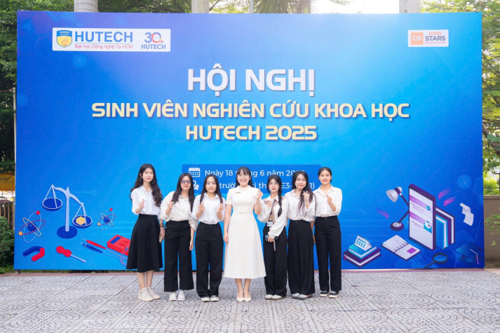HỘI NGHỊ SINH VIÊN NGHIÊN CỨU KHOA HỌC 13WIN13 2025 – PHÂN BAN TÀI CHÍNH - THƯƠNG MẠI 50