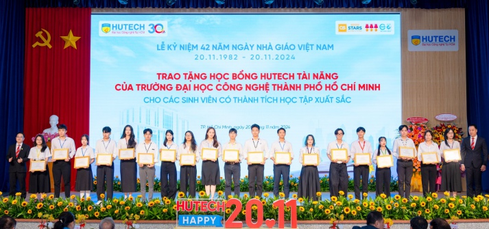 KHOA XÂY DỰNG NHẬN KHEN THƯỞNG NHÂN KỶ NIỆM 20/11/2024 44