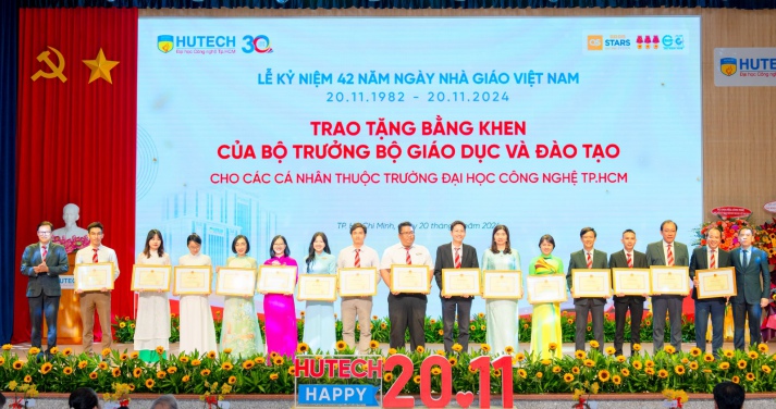 KHOA XÂY DỰNG NHẬN KHEN THƯỞNG NHÂN KỶ NIỆM 20/11/2024 26