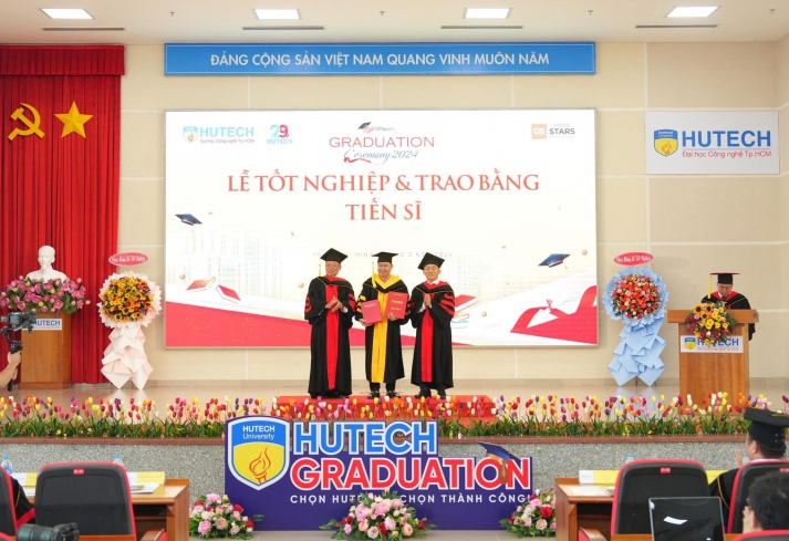 Chúc mừng các Tân Tiến sĩ, Tân 13Win 22 miễn phí mỗi ngày đã thêm một bước trên hành trình nghiên cứu, phát triển chuyên môn 16