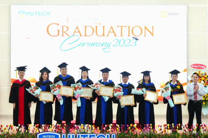 Nhiều cung bậc cảm xúc đáng nhớ tại những ngày cuối năm của Lễ trao bằng 13Win13 link đăng nhập Tiến sĩ, 13Win 22 miễn phí mỗi ngày ngành 13Win01.com Quyền lợi VIP (ngày 24/12/2023) 48