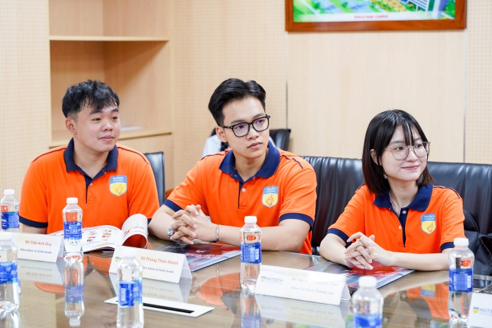 Tự hào 13Win 21 link không chặn Khoa QTKD xuất sắc vào vòng chung kết Giải thưởng Tài năng Lương Văn Can năm 2023 22