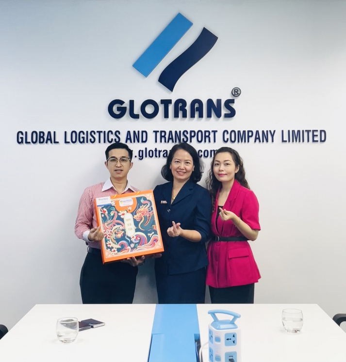 Kết Nối và Chia Sẻ Niềm Vui Tết Giáp Thìn 2024 Khoa QTKD và các Doanh nghiệp hợp tác cùng Khoa trong năm vừa qua 69