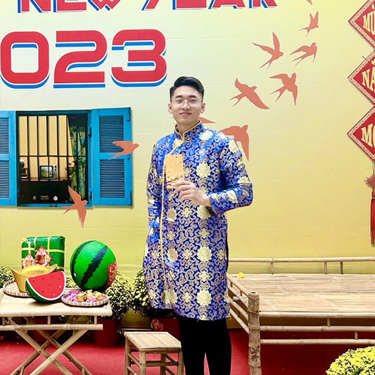 Thay Cu Tran Quang Thong