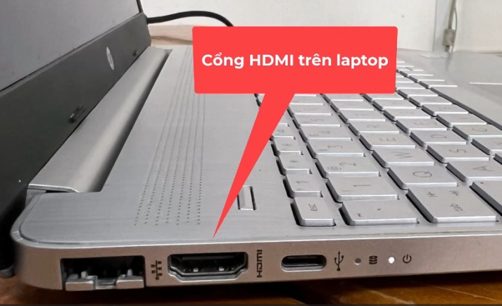 Hướng dẫn kết nối máy chiếu trong phòng học 7