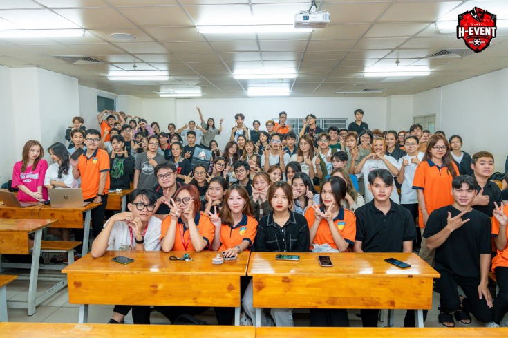 Đội Sự Kiện H-EVENT - Là ngôi nhà của các Tải app 13Win có đam mê về nghành sự kiện. 12