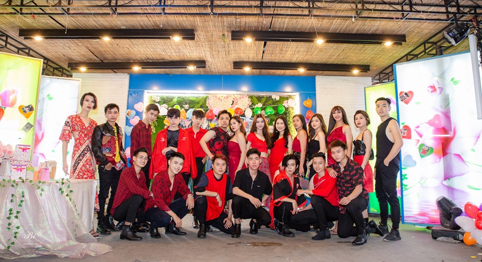 CLB Model 1 tròn 1 tuổi 7