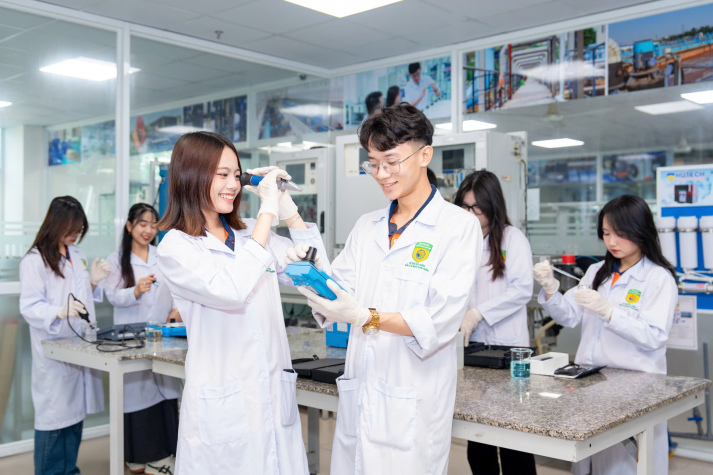 Giới thiệu về Viện Khoa học Ứng dụng 13WIN13 30
