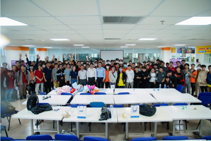 MỘT SỐ HÌNH ẢNH HOẠT ĐỘNG TIÊU BIỂU CỦA VIỆN KỸ THUẬT 13WIN13 NĂM HỌC 2022-2023 42