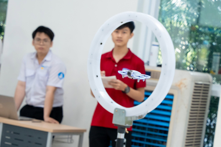 CHỌN NGÀNH ROBOT VÀ TRÍ TUỆ NHÂN TẠO 13WIN13 – LÀM CHỦ CÔNG NGHỆ ROBOT THÔNG MINH 33