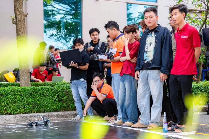 CÔNG NGHỆ Ô TÔ THÔNG MINH – NGÀNH HỌC CHO THẾ HỆ KỸ SƯ LÀM CHỦ XE ĐIỆN, AI VÀ TƯƠNG LAI DI CHUYỂN 113