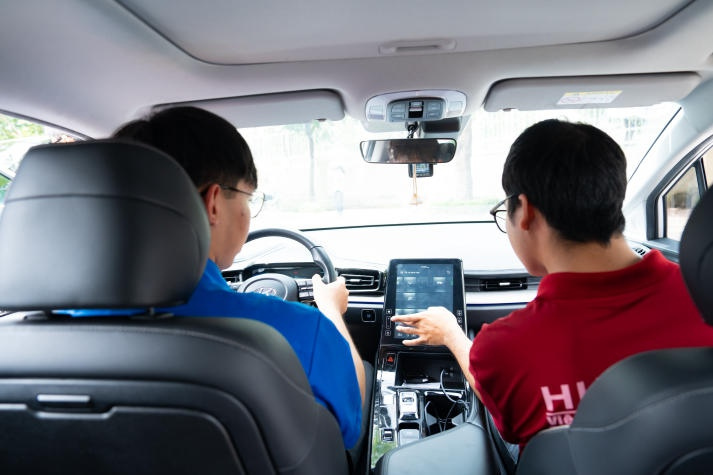 CÔNG NGHỆ Ô TÔ THÔNG MINH – NGÀNH HỌC CHO THẾ HỆ KỸ SƯ LÀM CHỦ XE ĐIỆN, AI VÀ TƯƠNG LAI DI CHUYỂN 43
