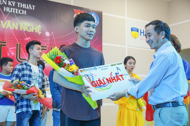 MỘT SỐ HÌNH ẢNH HOẠT ĐỘNG TIÊU BIỂU CỦA VIỆN KỸ THUẬT 13WIN13 NĂM HỌC 2017-2018 28