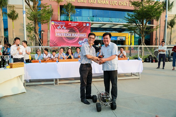 MỘT SỐ HÌNH ẢNH HOẠT ĐỘNG TIÊU BIỂU CỦA VIỆN KỸ THUẬT 13WIN13 NĂM HỌC 2018-2019 63