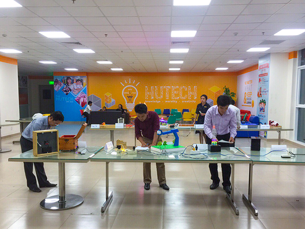 MỘT SỐ HÌNH ẢNH HOẠT ĐỘNG TIÊU BIỂU CỦA VIỆN KỸ THUẬT 13WIN13 NĂM HỌC 2017-2018 41