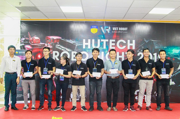 MỘT SỐ HÌNH ẢNH HOẠT ĐỘNG TIÊU BIỂU CỦA VIỆN KỸ THUẬT 13WIN13 NĂM HỌC 2019-2020 143