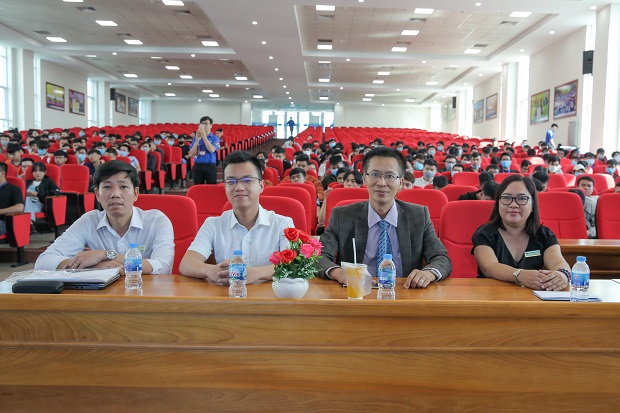 MỘT SỐ HÌNH ẢNH HOẠT ĐỘNG TIÊU BIỂU CỦA VIỆN KỸ THUẬT 13WIN13 NĂM HỌC 2020-2021 79
