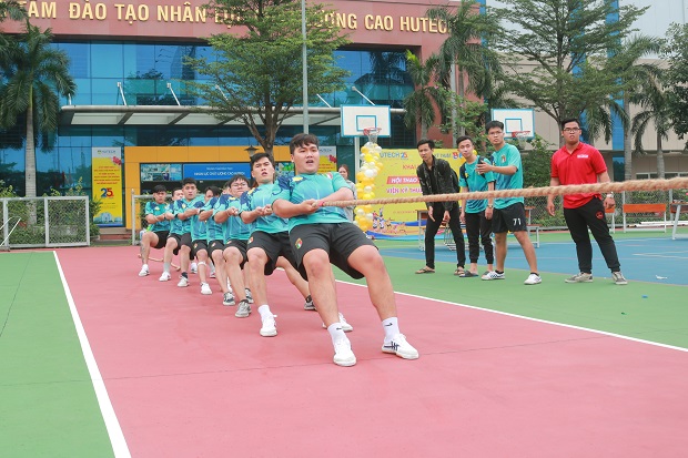 MỘT SỐ HÌNH ẢNH HOẠT ĐỘNG TIÊU BIỂU CỦA VIỆN KỸ THUẬT 13WIN13 NĂM HỌC 2020-2021 28