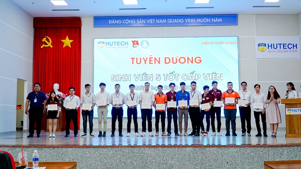 MỘT SỐ HÌNH ẢNH HOẠT ĐỘNG TIÊU BIỂU CỦA VIỆN KỸ THUẬT 13WIN13 NĂM HỌC 2020-2021 182