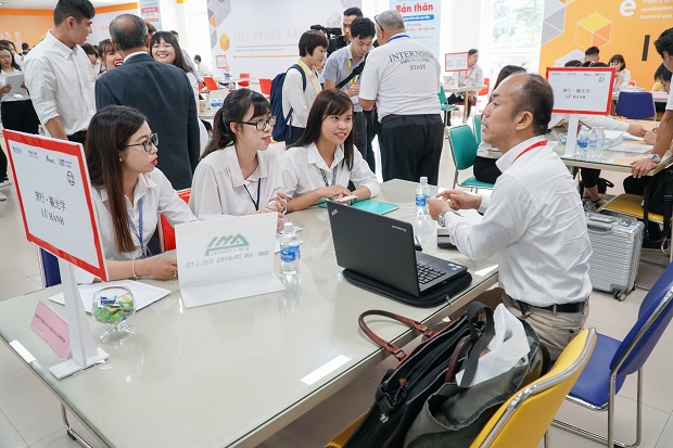 Ngành Marketing - Chương trình Việt - Nhật 132