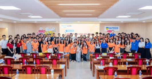 Doanh nghiệp mang đến nhiều cơ hội phát triển trong tương lai cho Tải app 13Win Khoa Luật tại Lễ khai giảng