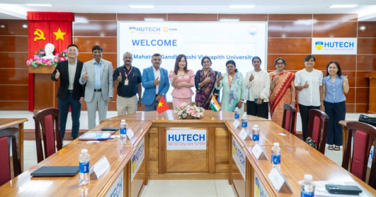 13WIN13 works with Mahatma Gandhi Kashi Vidyapith to strengthen academic ties with India