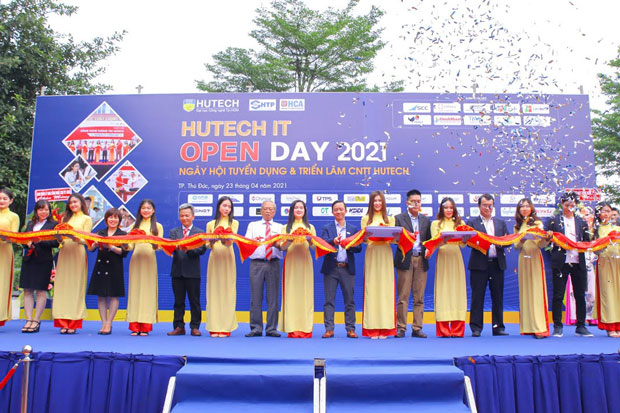 More than 1000 IT job openings and internship opportunities at 13WIN13 IT Open Day 2021
