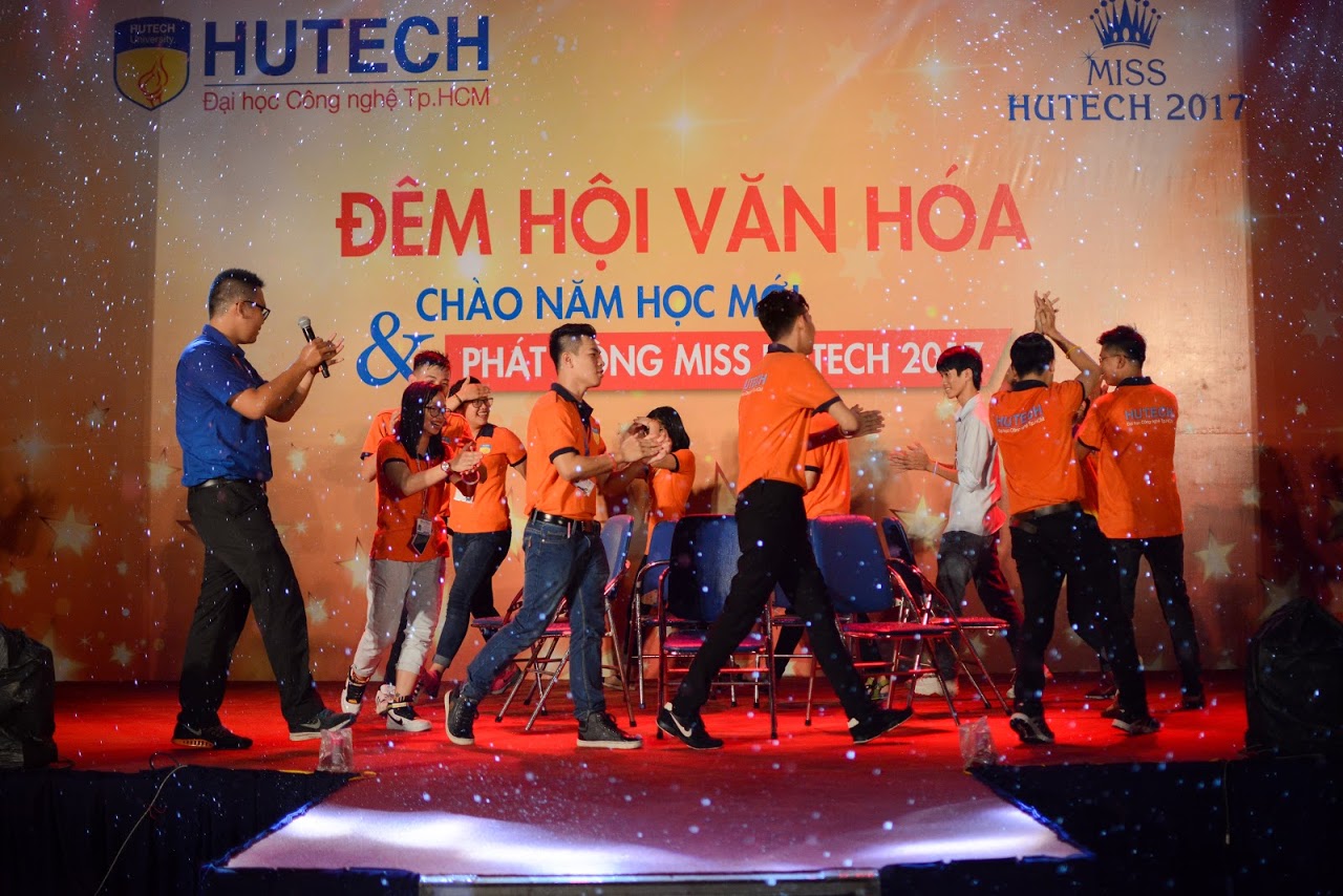 Tưng bừng Đêm hội Chào năm học mới và Phát động Miss 13WIN13 2017